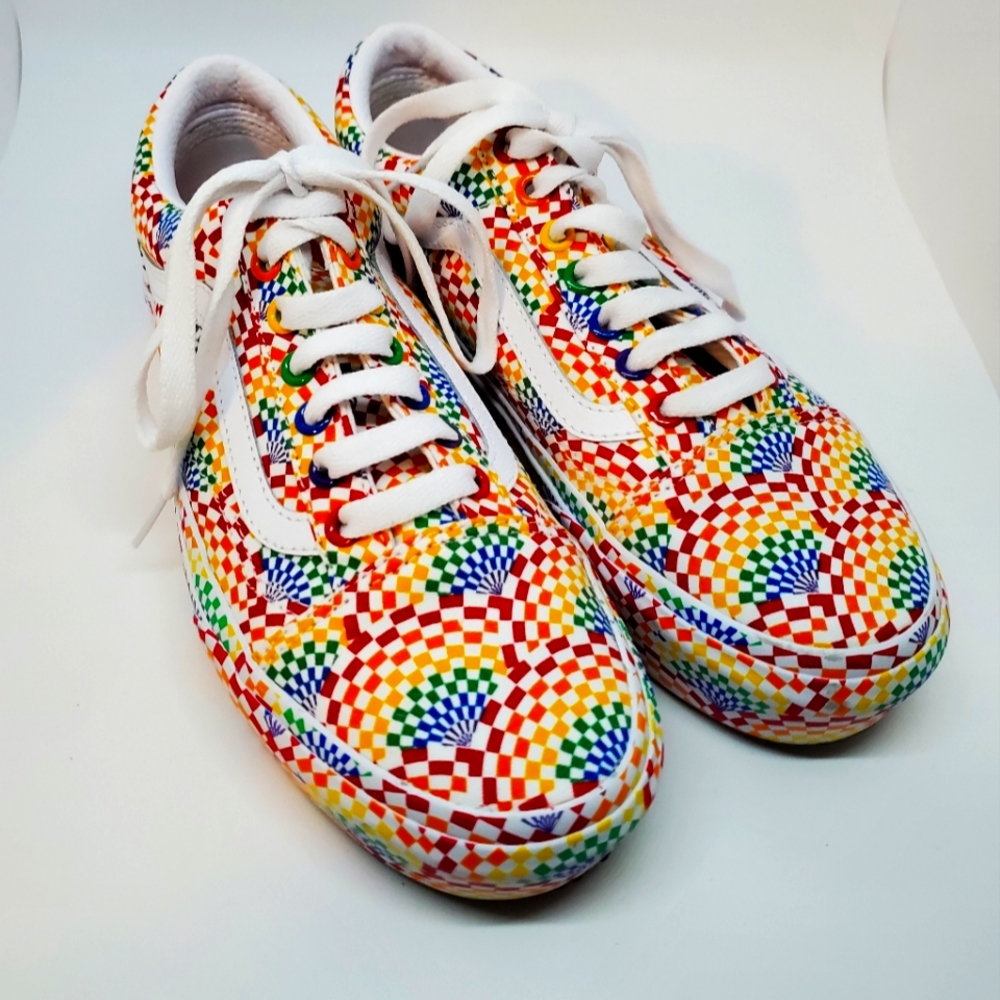 Vans Old Skool Pride platform sneakers
